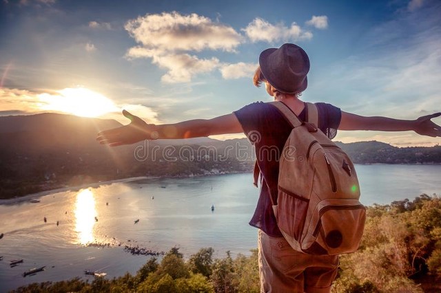 淡泊名利?等你有名有利时再说吧