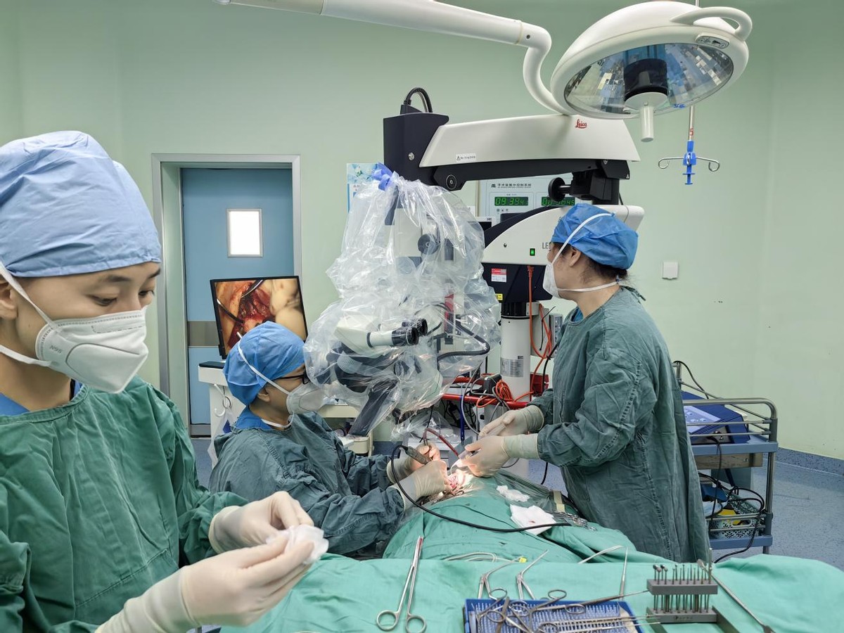 中耳炎一个月了耳朵还发堵,哈尔滨医大一院耳鼻喉科张天虹