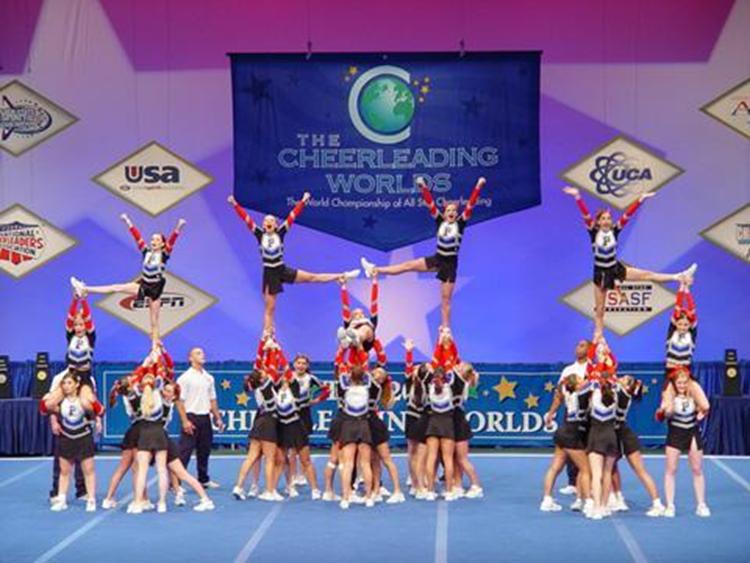 拉拉队历史简介,拉拉队原背景