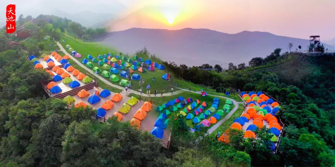 南漳天池山山顶云端木屋露营,南漳天池山烧烤露营