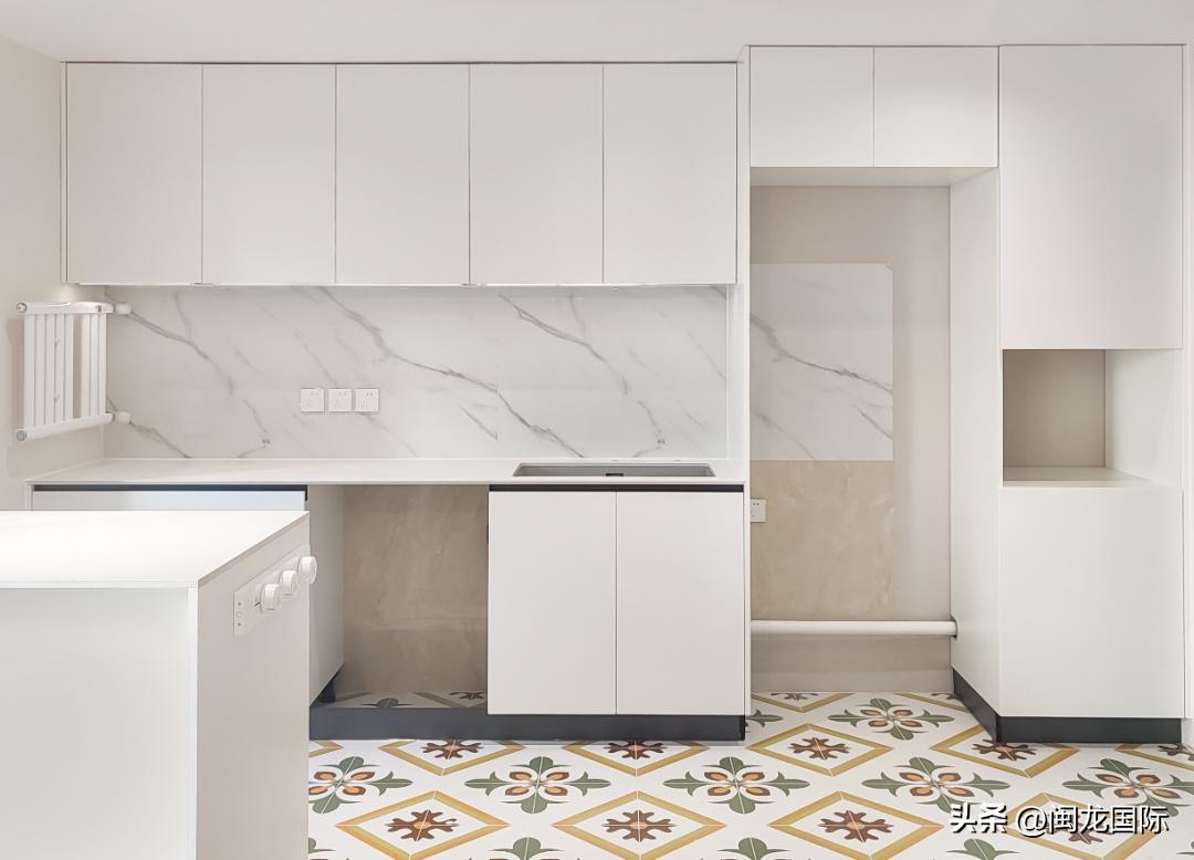 橱柜定制应该怎么选择,品牌定制橱柜和衣柜价格不一样