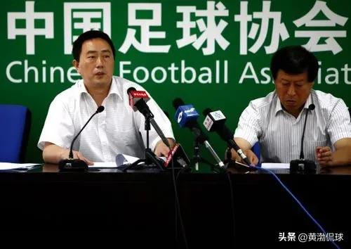 李铁案:暂未牵扯足协人员,商业化严重,掺杂太多金钱利益关系
