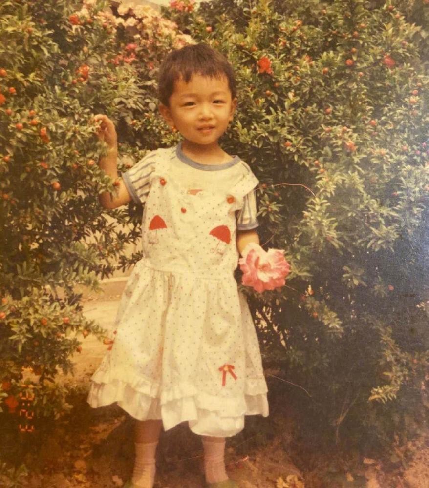 周冬雨退出演艺圈了吗,周冬雨当初没签约张艺谋吗