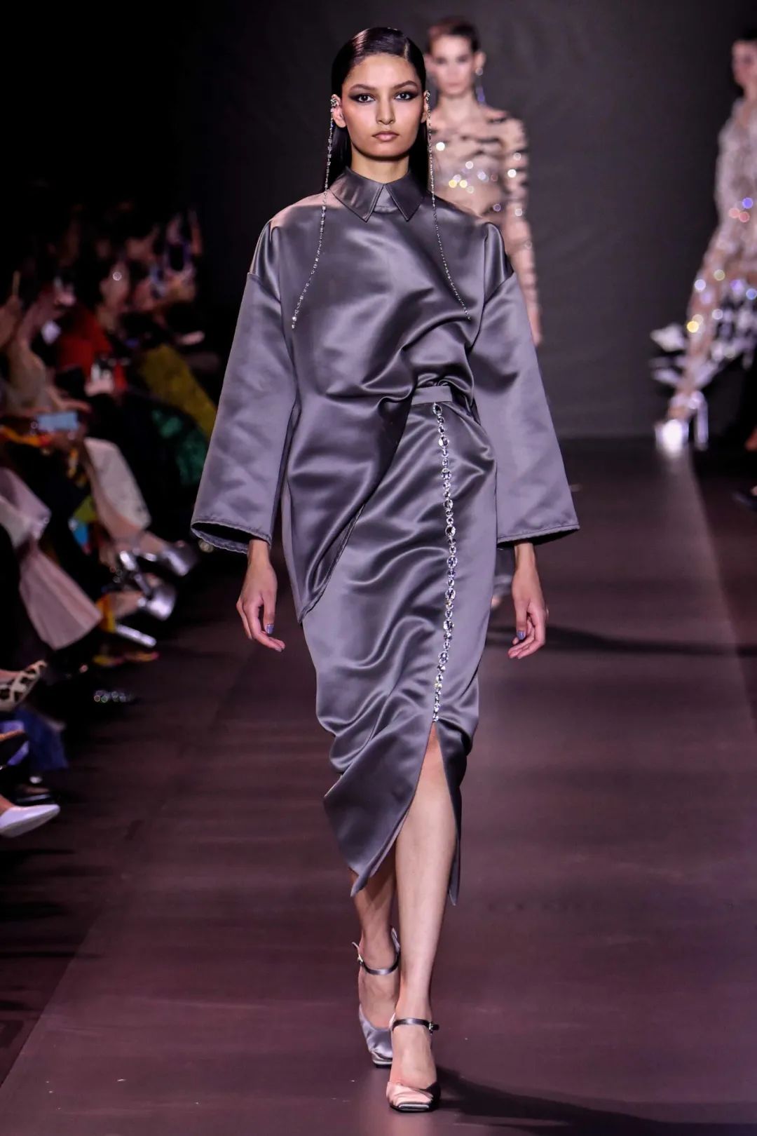 georgeshobeika2018时装秀完整版,georgeshobeika2018年的秀场