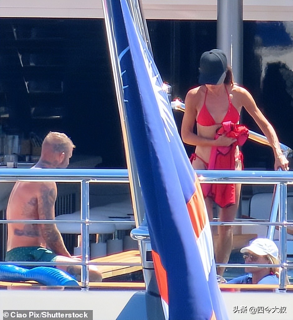 贝克汉姆被捉弄,贝克汉姆和贝嫂被主持人调侃