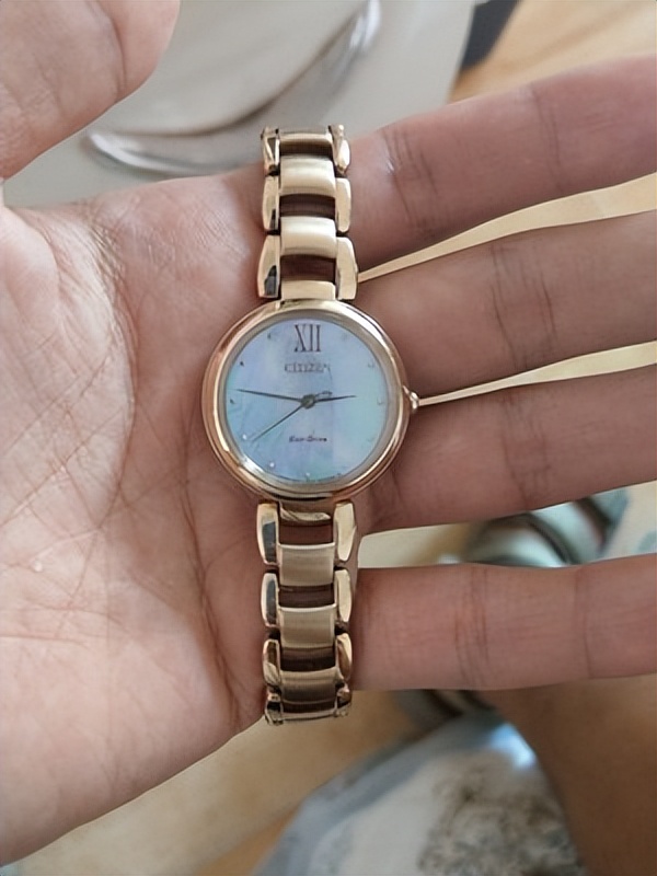 西铁城男表光动能哪款好,西铁城citizen光动能女表ex1480