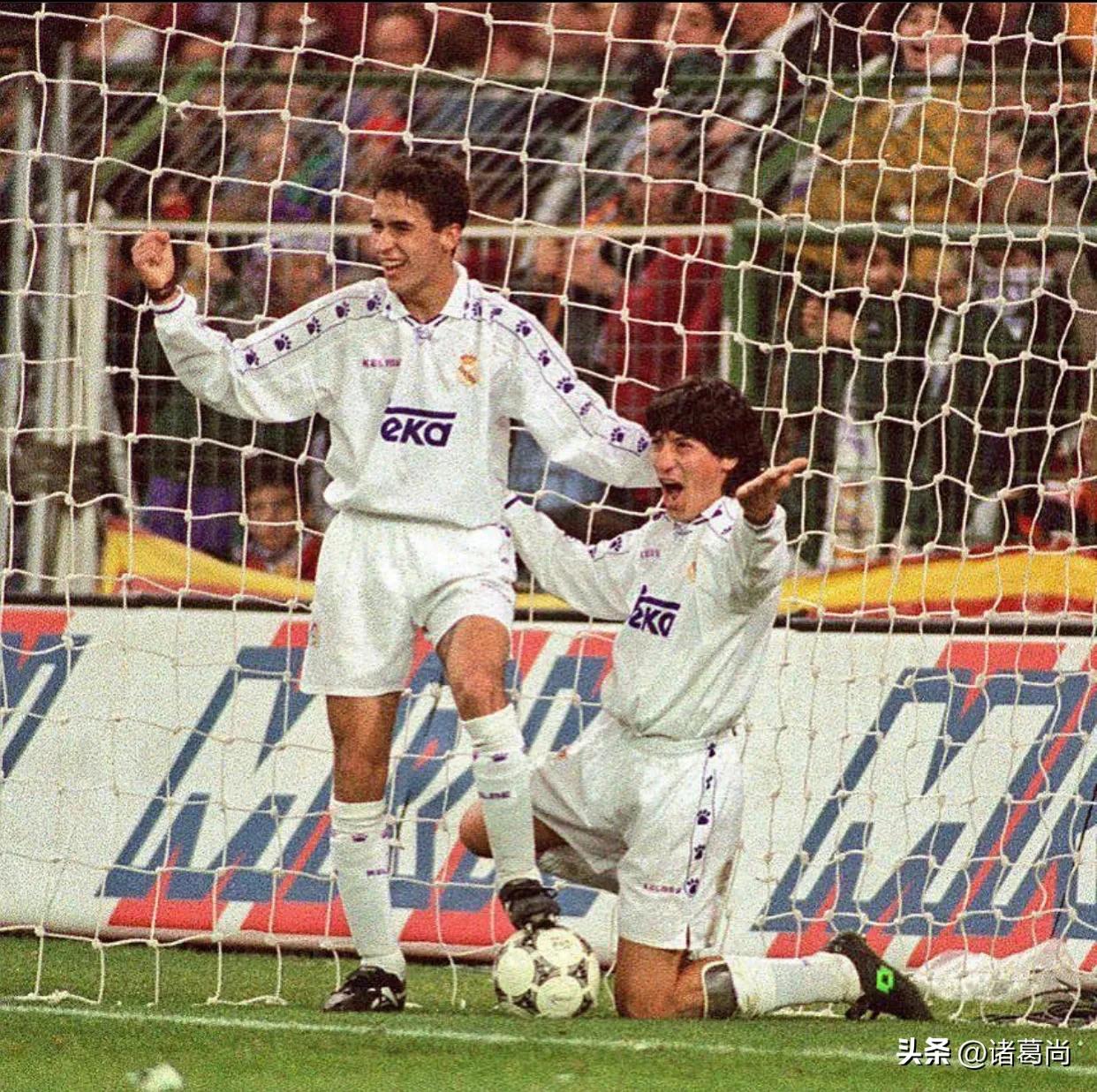 劳尔时期的皇家马德里阵容,翩翩少年衣服