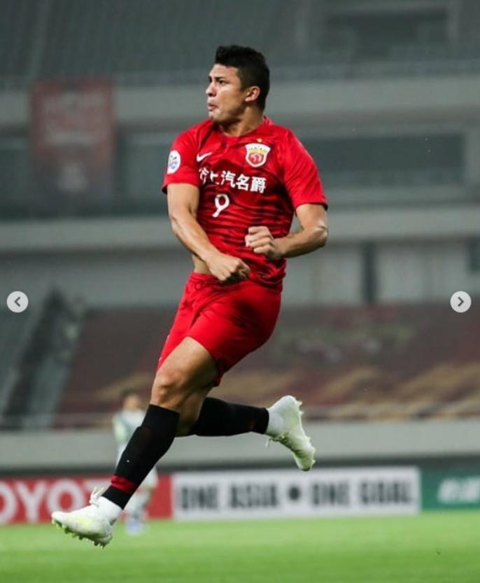 艾克森中超最新消息,艾克森中超射手王亚冠