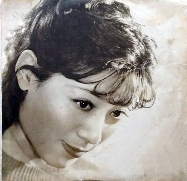 关牧村和王星军是夫妻吗,关牧村的原配王星军现在干嘛呢