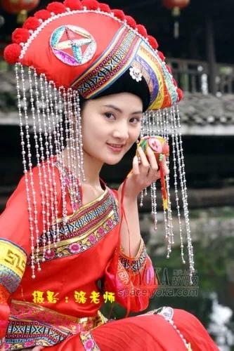 壮族美女素材,壮族美女