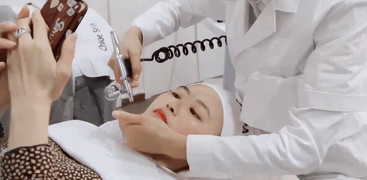 去鼻子上的黑头最好的方法,去鼻子上黑头的有效方法