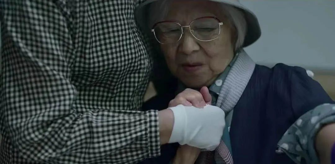 最爱的人死了崩溃,最爱的人死了咋办