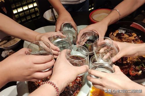 安徽人除夕夜喝什么酒?首选200~300元的白酒,比较讲究“档次”