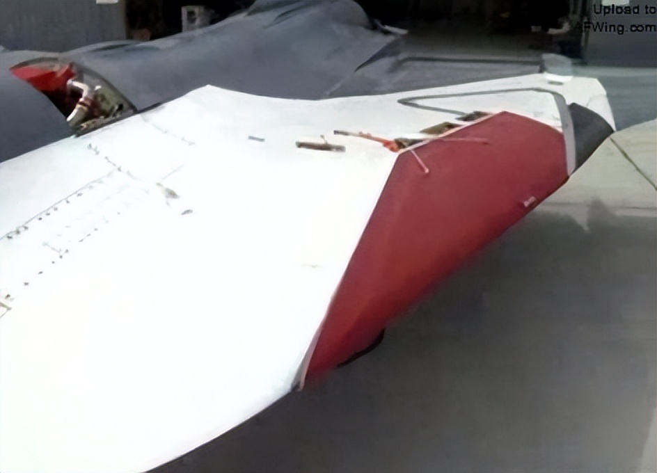 洛克希德f-16战斗机,蝰蛇的秘密f16