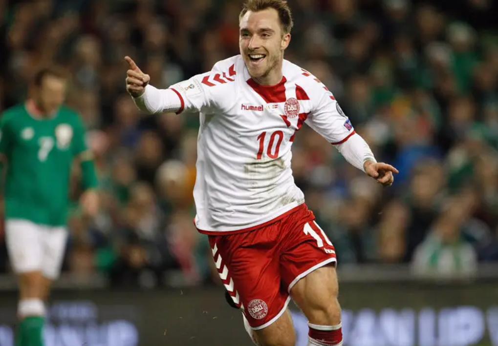 2022年卡塔尔世界杯珍藏册,收藏卡塔尔世界杯9大难忘瞬间