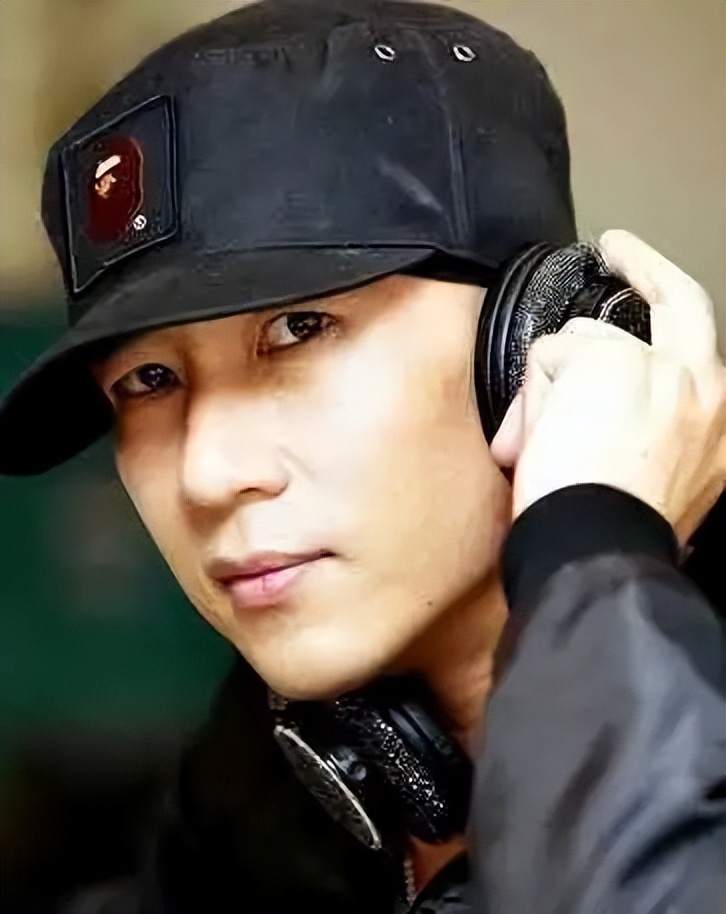 鐜颁换鑰佸叕琚墠浠婚獋,鐜颁换涓堝か琚墠澶獋