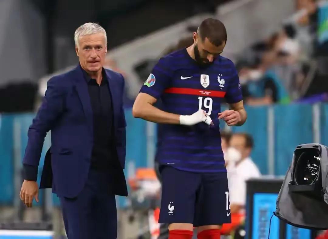 马克龙被拒绝,法国现状马克龙