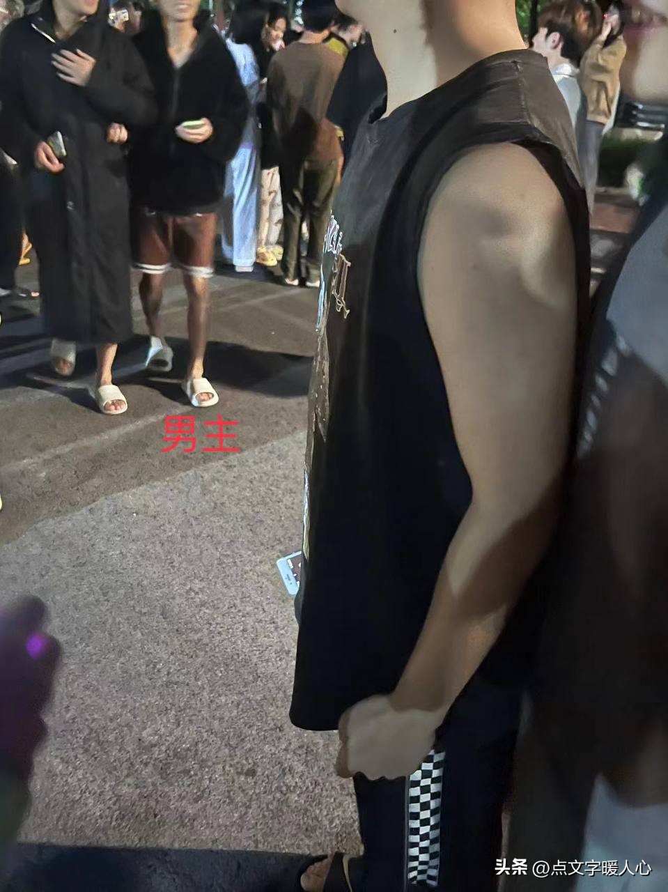 四川传媒学院情侣深夜教室不雅视频曝光！网友直呼辣眼睛