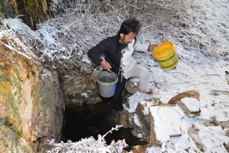 山东一位道长坚信龙真实存在，并上山寻龙16年，至今仍在山上坚持