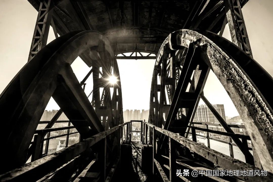 海鲜、瓷器与钢铁！最被低估的“河北第一城”，到底有多猛？