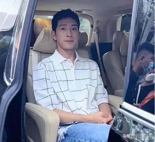 娱乐圈9位大长脸男星,近期很火的男星大长脸