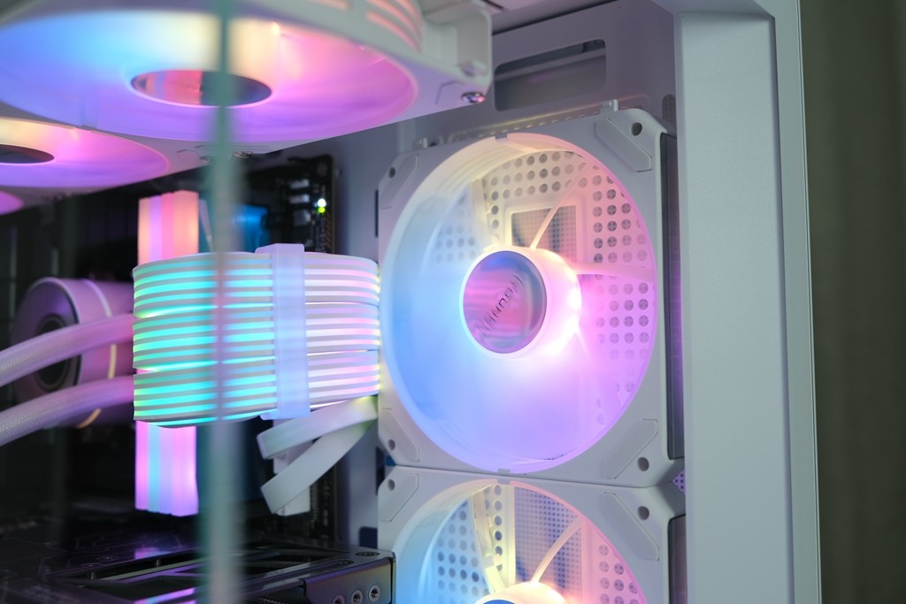 爱国者星璨岚机箱安装240水冷案例,爱国者海景房星璨机箱搭配