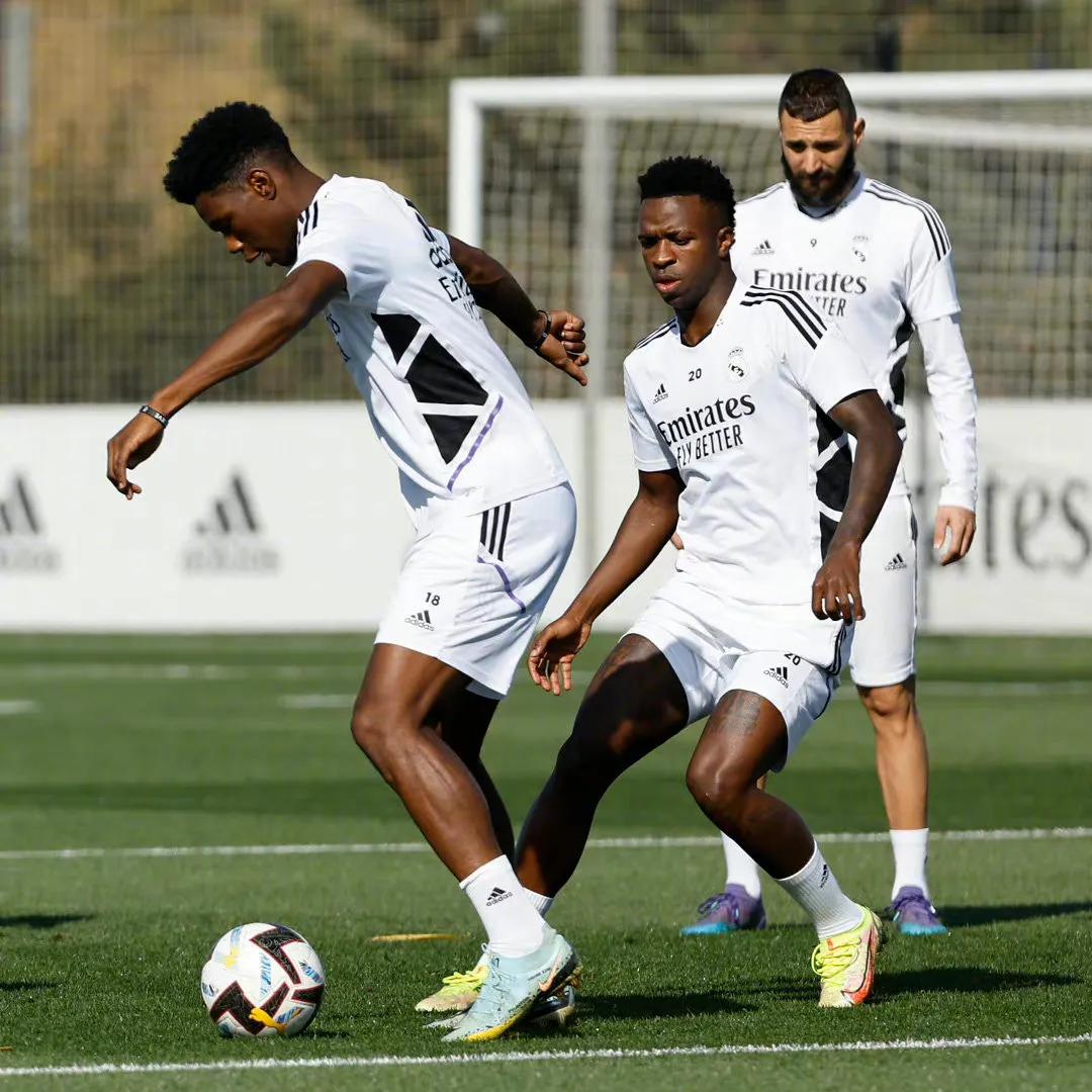 皇家马德里最新主场,皇家马德里2023-24客场图片