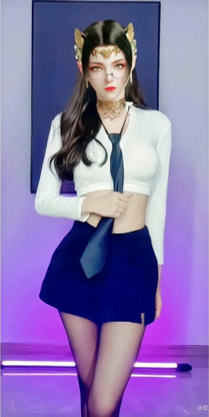 美杜莎女王换上现代衣服,美杜莎女王现代装