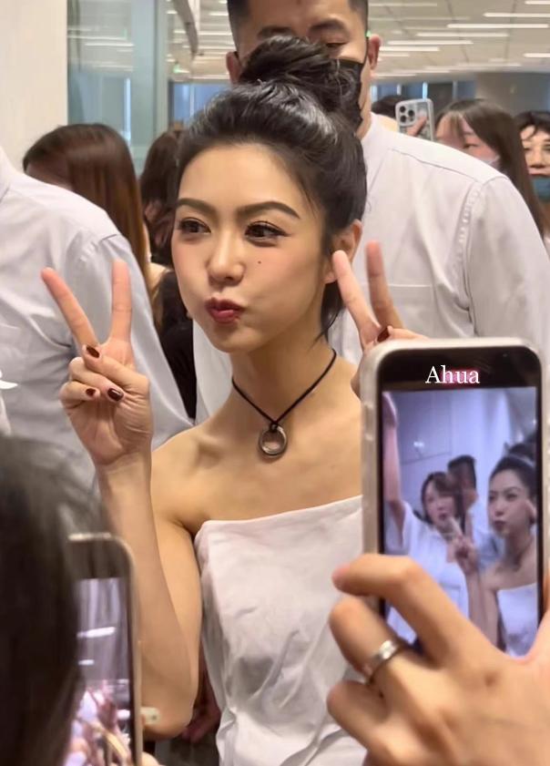 50岁女人不衰老的秘诀,50岁冻龄女人的保养