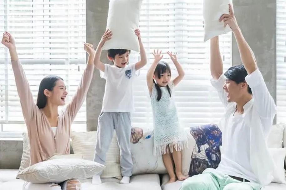 给孩子买什么黄金饰品好,给婴儿的黄金饰品咋选