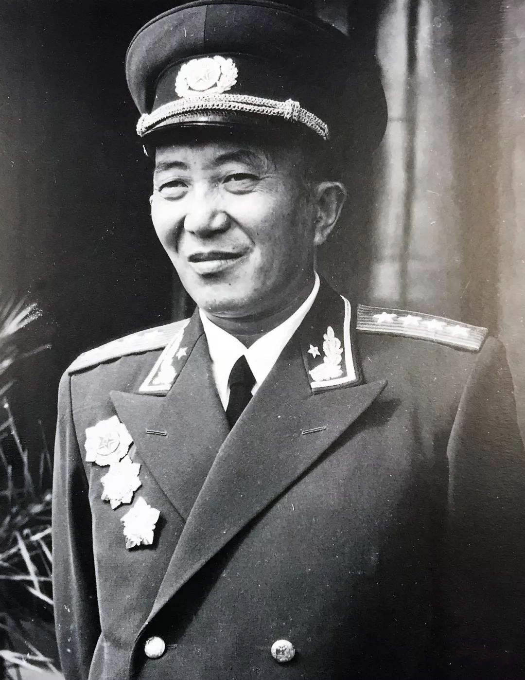 1955年，潘汉年在北京饭店突遭逮捕，陈毅怒斥：太糊涂，无法原谅