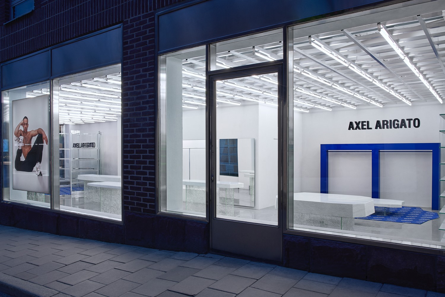 斯德哥尔摩AXELARIGATO极简精品店设计|ChristianHalleröd
