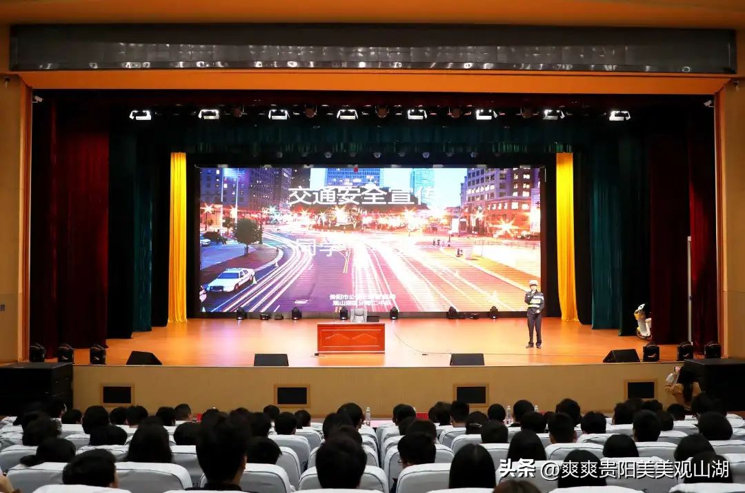 人生没有彩排需要全力去对待,人生没有彩排每步都需要脚踏实地