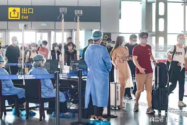 困扰五年的新冠到底去哪里了,刚爆发的新冠有多严重了