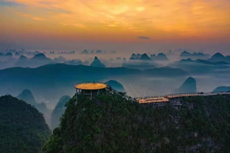 回到小县城朝九晚五,回到朝九晚五的心情说说