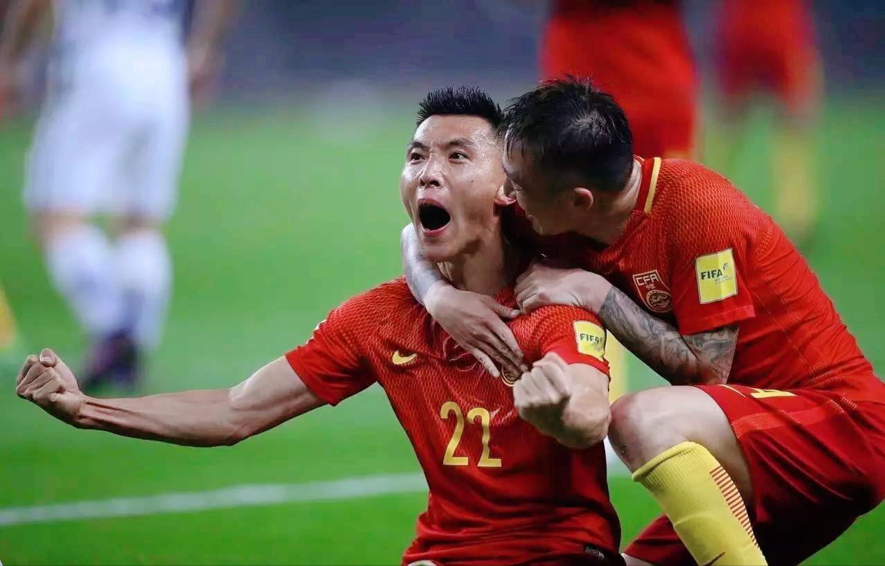 董路批评巩汉林直播,董路巩汉林直播回放