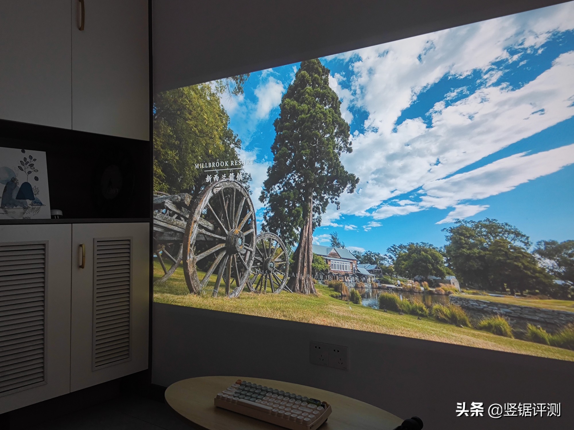 千元极米投影仪,千元价位智能投影仪