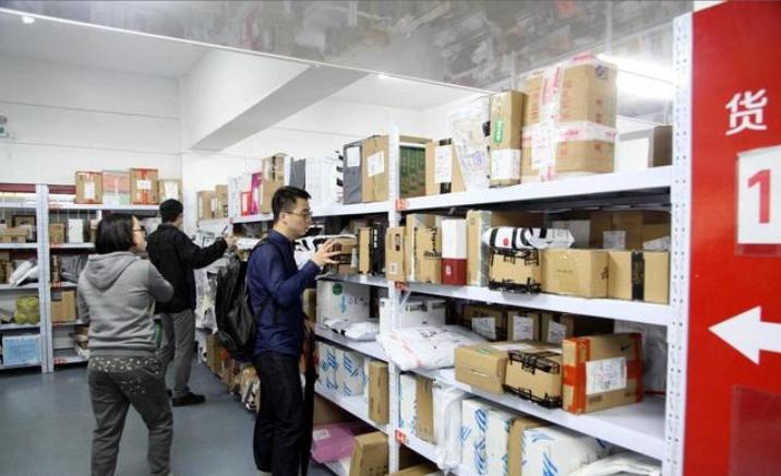 小区菜鸟驿站转让7万能接吗,菜鸟驿站为什么那么多转让的