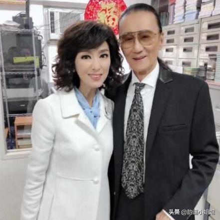 谢贤赌博欠债被抓,谢贤演赌神被扔下楼