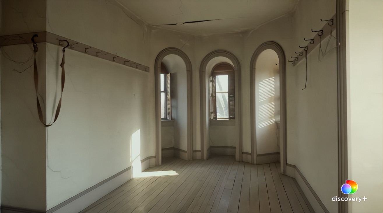 狠人！多伦多四口之家$60万买下殡仪馆，已经入住一年