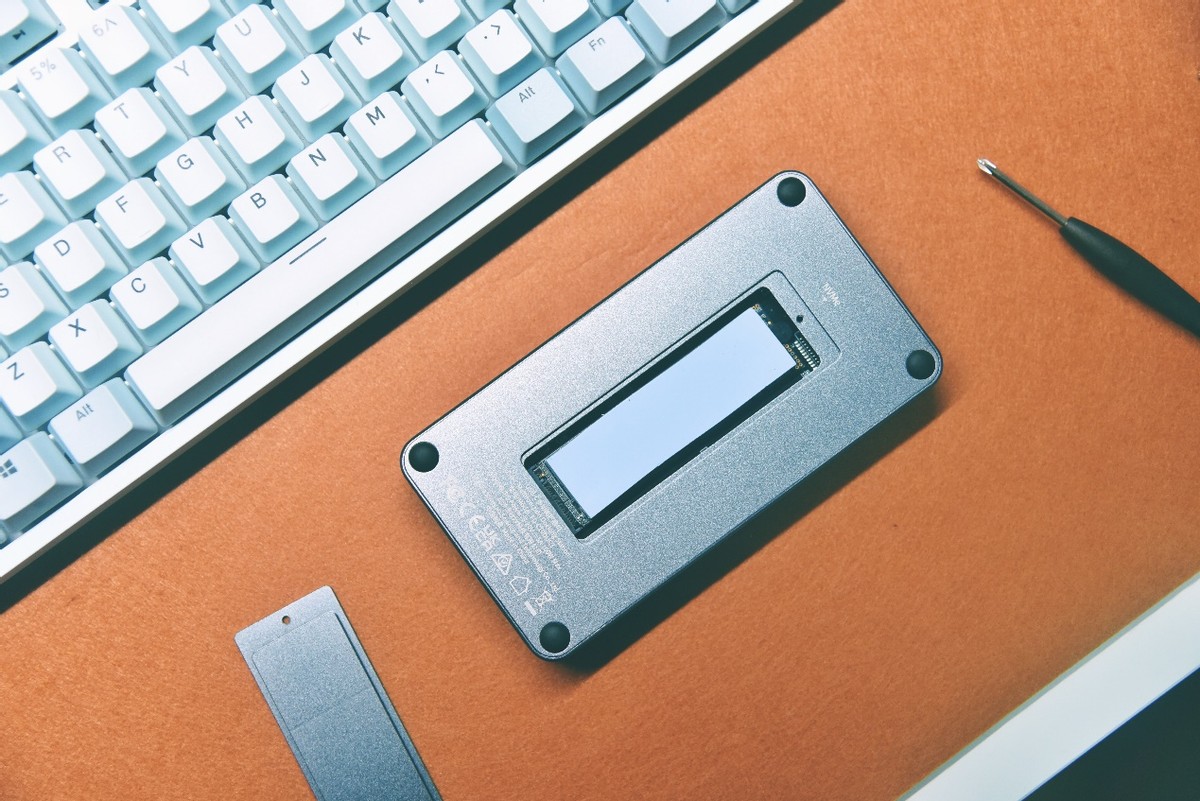 桌面扩展坞硬盘盒推荐,硬盘盒扩展坞一体