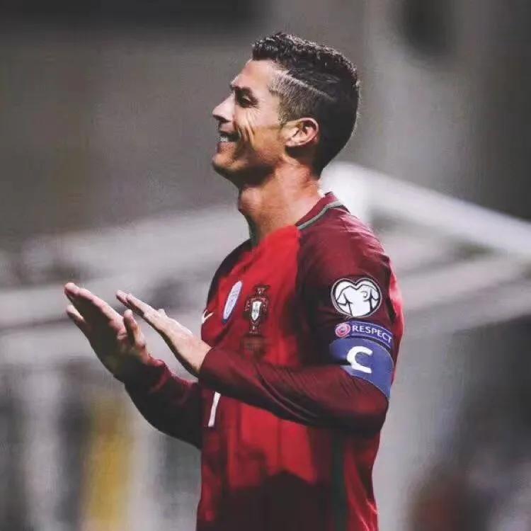 百大球星评选c罗第一姆巴佩第二,2023百大球星排行榜莫德里奇