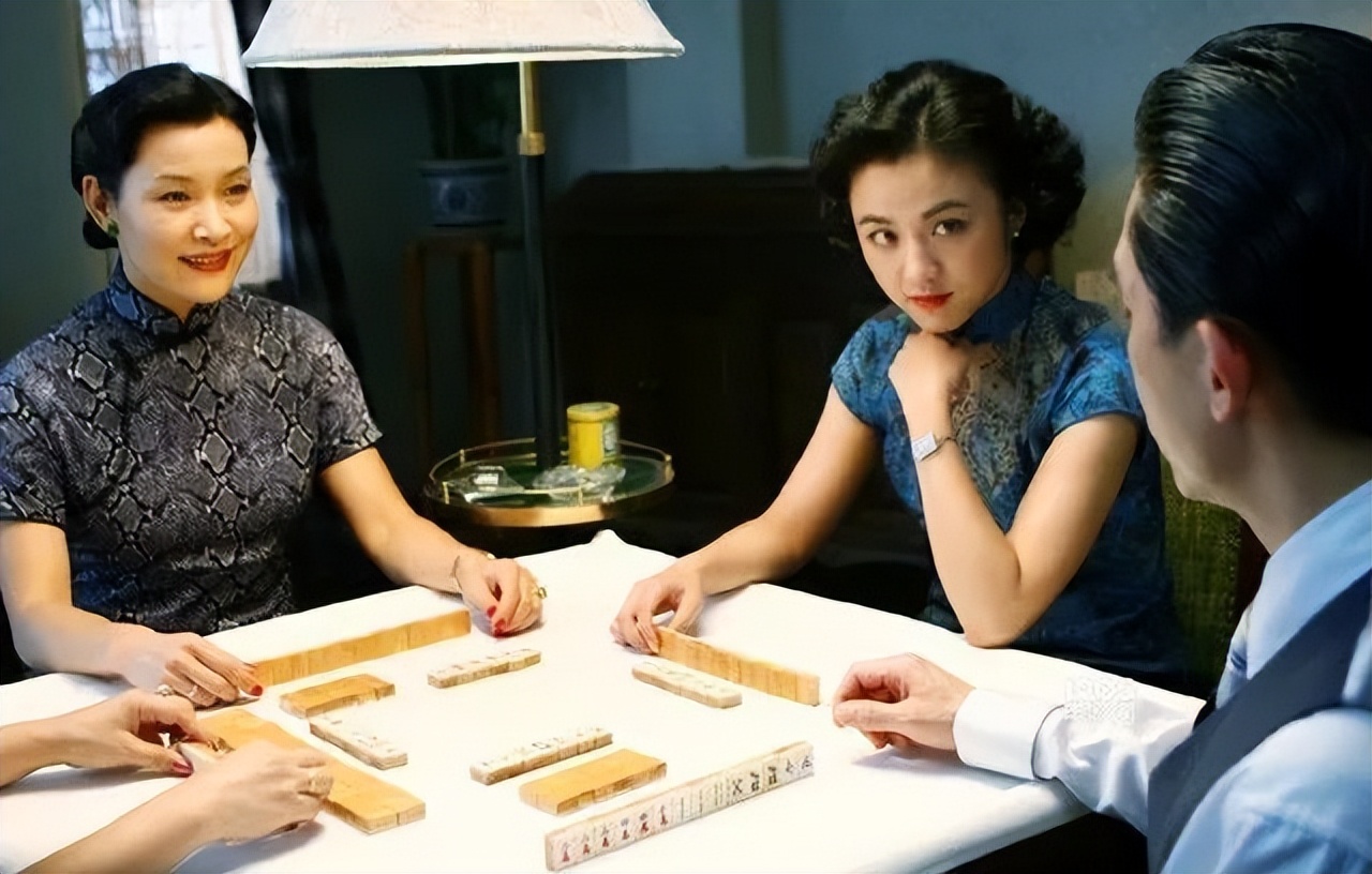 她*楼青**出身，一嫁首富子，二嫁孔家长子，无子女却晚年幸福，凭啥