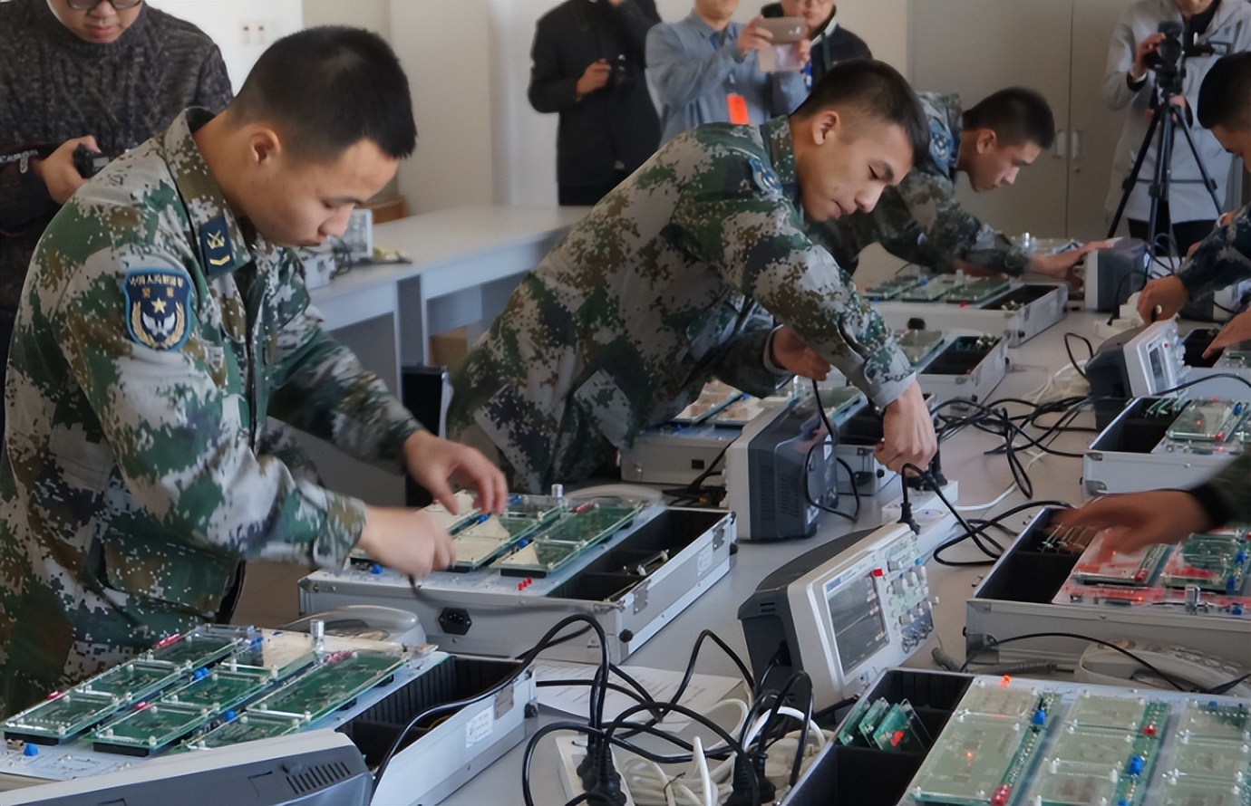 大学十大高薪专业,容易就业十大专业排名