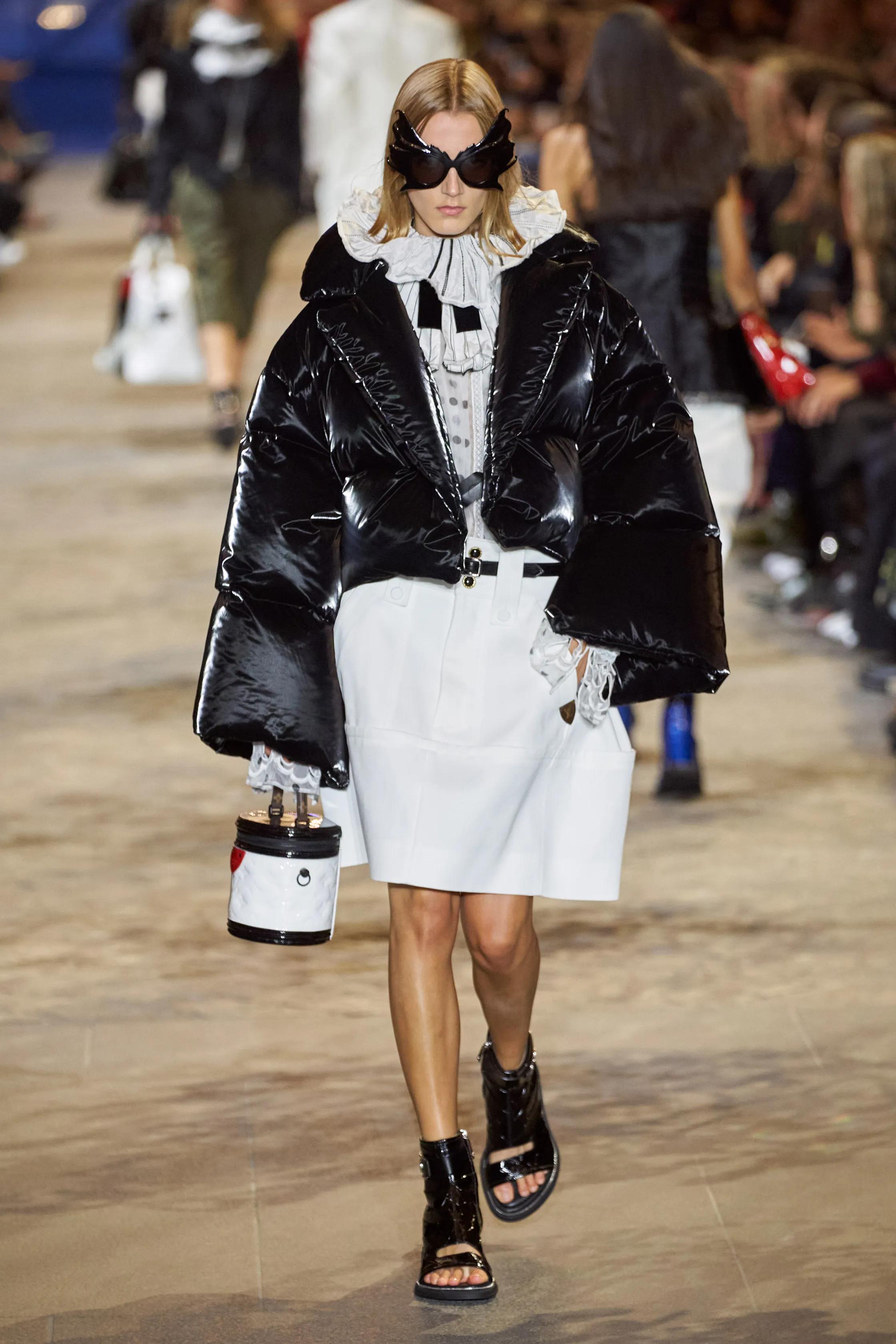 路易威登LouisVuitton面料,路易威登louisvuitton衣服的缺点