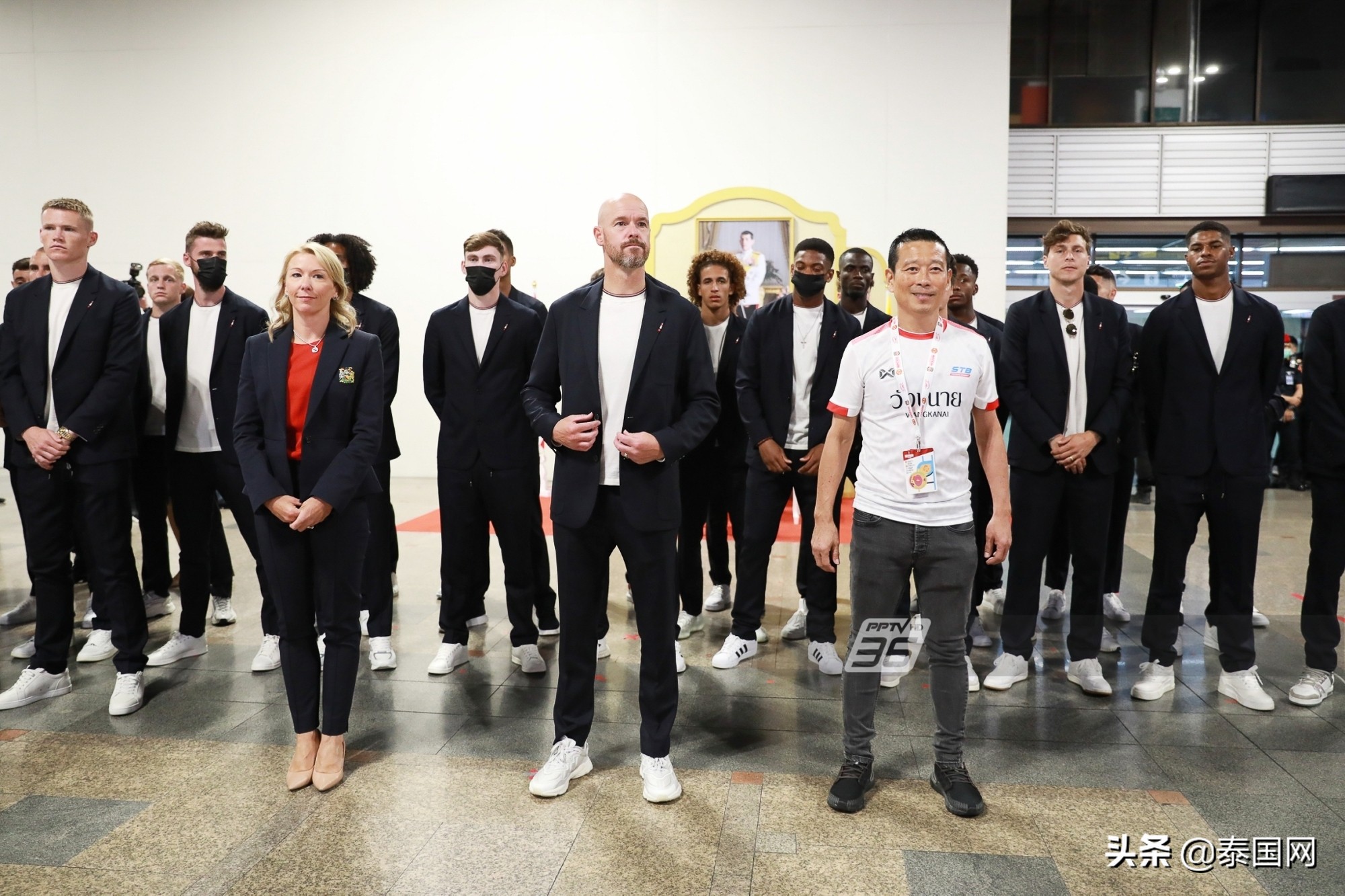 曼联接布罗姆奎斯特,曼联包机