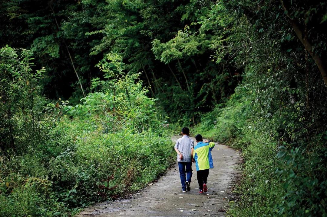 妖魔化、天才化、浪漫化……孤独症如何抵达黎明时刻？