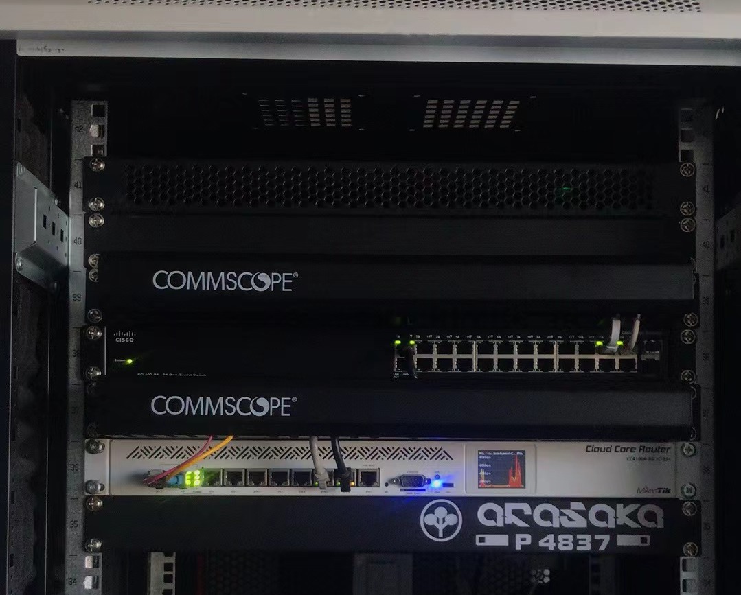 说说家里走光纤吧，一些“高端”人士是用得着的