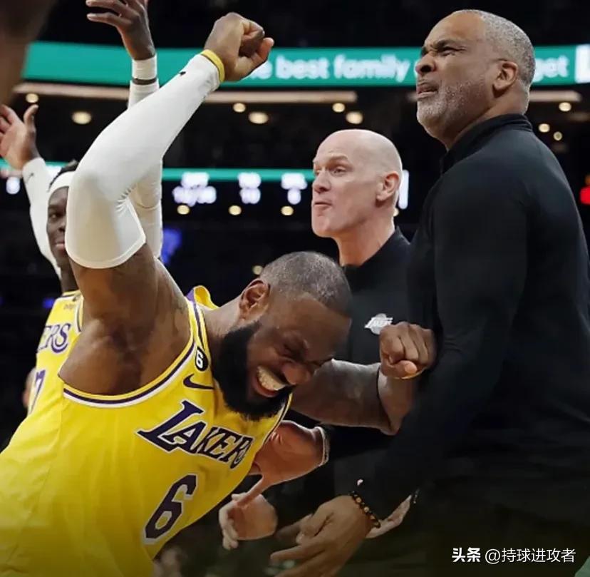 裁判误判库里詹姆斯,裁判误判詹姆斯nba联盟会怎么处理