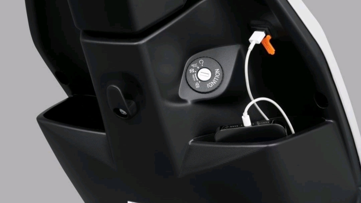 五羊本田nbx125对比巧格125,五羊本田nx125评测对比uy125